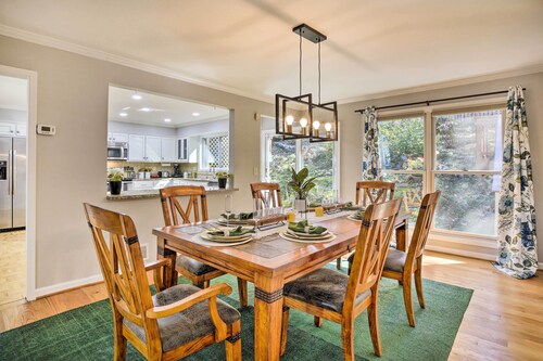 Hilltop Marietta Apt w/ Custom Design & Decor!