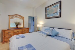 3 chambres, fer et planche à repasser, draps fournis