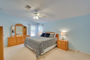 Interior - Lovely Lake Hartwell Retreat With Dock & Grill! (Hartwell)