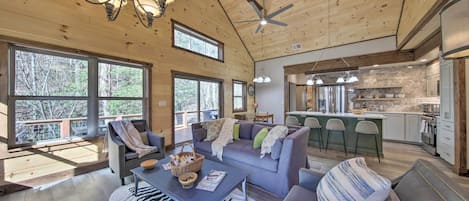 House (3 Bedrooms) | Front of property