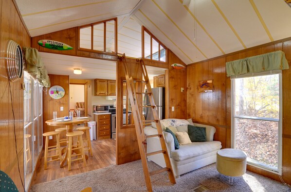 Interior - Cozy Tennessee Escape w/ Porch, Grill & Fire Pit! (Byrdstown)