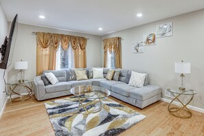 House (3 Bedrooms) | Interior - Irvington Vacation Rental ~ 20 Mi to Manhattan! (Irvington)