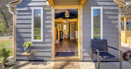 'blue Dream' Cabin in Rising Fawn w/ Fire Pit!