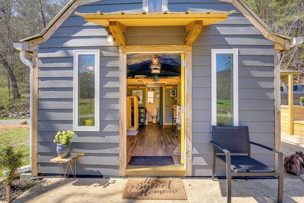 Apartment (0 Bedroom) | Interior - 'blue Dream' Cabin in Rising Fawn w/ Fire Pit! (Rising Fawn)