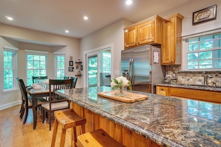 House (4 Bedrooms) | Interior