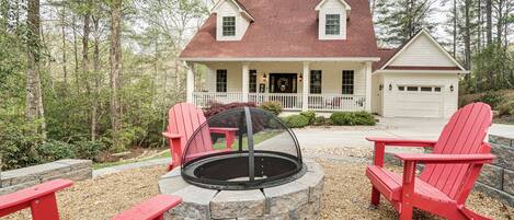 Rumah (4 Bedrooms) | Bagian depan properti