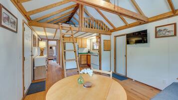 House (1 Bedroom) | Interior