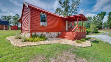 House (1 Bedroom) | Front of property