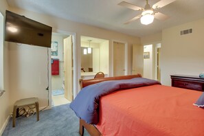 House (3 Bedrooms) | Interior - Savannah Escape ~ 11 Mi to Historic District! (Savannah)