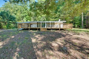 House (2 Bedrooms) | Interior - Quiet Atlanta Getaway - 16 Mi to Downtown! (Atlanta)