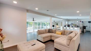 House (2 Bedrooms) | Interior