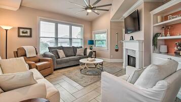 House (2 Bedrooms) | Interior