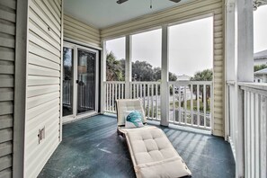 House (2 Bedrooms) | Interior - Tybee Island Home w/ Rooftop & Ocean Views! (Tybee Island)