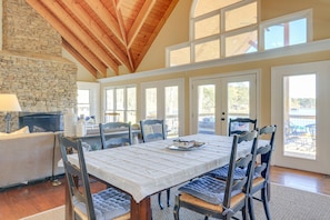 Dining - Georgia Vacation Rental on Jackson Lake w/ Dock (Jackson)