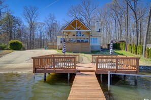 Terrace/patio - Georgia Vacation Rental on Jackson Lake w/ Dock (Jackson)