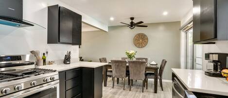 House (3 Bedrooms) | Private kitchen | Microwave, oven, stovetop, dishwasher