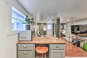 Apartment (1 Bedroom) | Interior