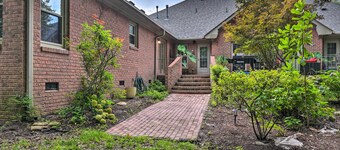 Bright Chesapeake Home Near Shopping & Dining
