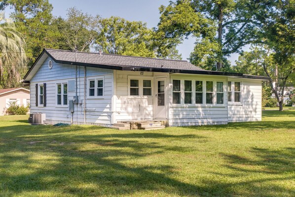 House (3 Bedrooms) | Interior - Waycross Vacation Rental w/ Private Backyard! (Waycross)