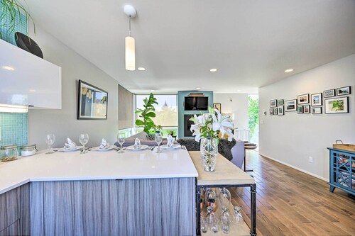 Canal & Mtn Views: Pet-friendly Seattle Retreat