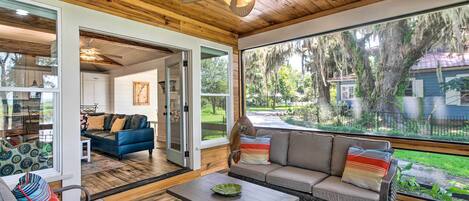 Cottage (2 Bedrooms) | Interior