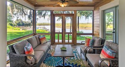 Private Dock + Fire Pit: Riverfront Darien Cottage