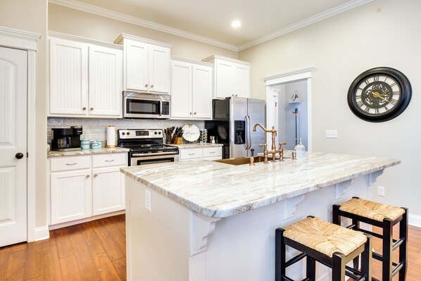 House (3 Bedrooms) | Interior - Chic Thomas Square Home in Walkable Location! (Savannah)