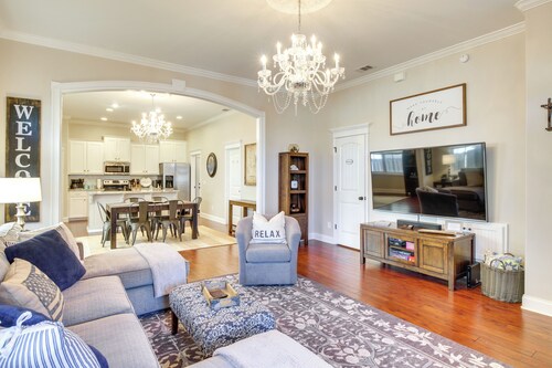 Chic Thomas Square Home in Walkable Location!