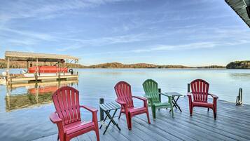 House (6 Bedrooms) | Interior