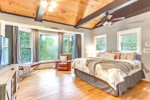 House (4 Bedrooms) | Interior - Custom-built Luxury Cabin w/ Tesla Charger! (Ellijay)