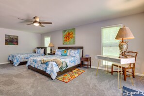 Interior - < 1 Mi to Lake Lanier: Gainesville Getaway! (Gainesville)