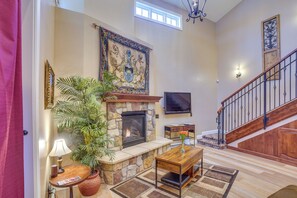 Interior - Studio w/ Fireplace: Walk to Downtown Cedar City! (Cedar City)