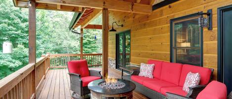 House (3 Bedrooms) | Front of property