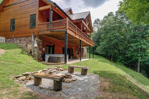 Interior - Spacious Blue Ridge Cabin w/ Private Hot Tub! (Blue Ridge)