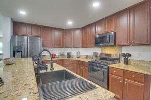 House (4 Bedrooms) | Interior - Game Room, Hot Tub & Gas Grill: Chic Indio Oasis! (Indio)