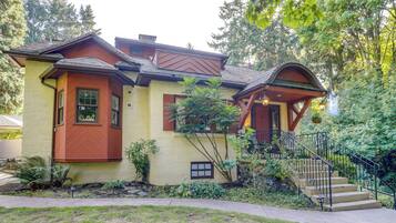 Cottage (2 Bedrooms) | Interior