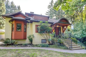 Cottage (2 Bedrooms) | Interior