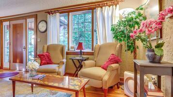 Cottage (2 Bedrooms) | Nội thất