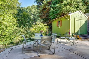 Interior - Seattle Home w/ Balcony: 1 Mi to Park & Water! (Seattle)