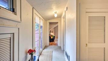 Cottage (2 Bedrooms) | Interior