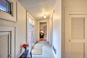 Cottage (2 Bedrooms) | Interior