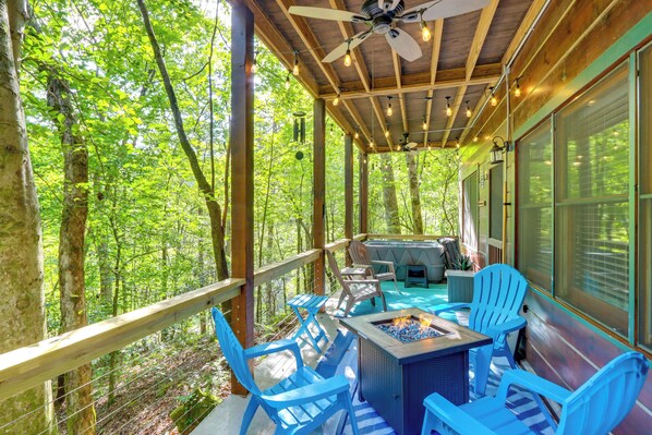 House (3 Bedrooms) | Interior - Charming Blue Ridge Cabin w/ Game Room & Hot Tub! (Blue Ridge)