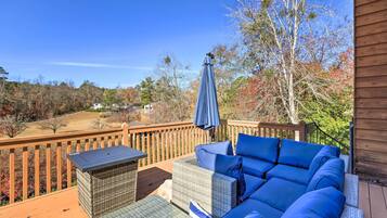 Cottage (4 Bedrooms) | Front of property