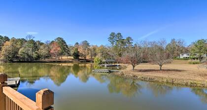 Lakefront Macon Getaway w/ Stunning Boathouse