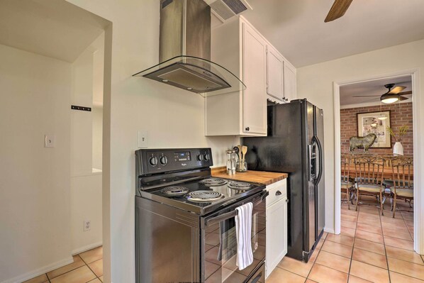 House (3 Bedrooms) | Interior - Pet-friendly Home, 4 Miles to U of A Campus (Tucson)