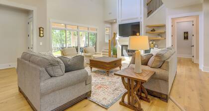 Spacious Lake Sinclair Vacation Rental w/ Dock!