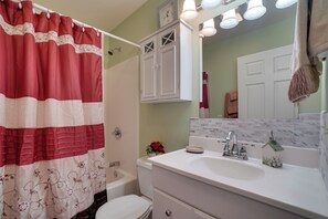 House (2 Bedrooms) | Interior - Enchanted Forest Cottage w/ Hot Tub! (Hiawassee)