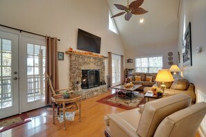 House (2 Bedrooms) | Interior - Enchanted Forest Cottage w/ Hot Tub! (Hiawassee)