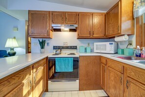Private kitchen - Hague Vacation Rental ~ 2 Mi to Lake George! (Hague)