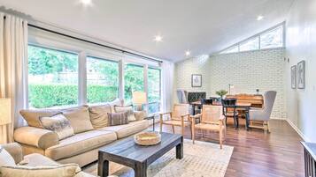 House (4 Bedrooms) | Front of property